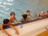 Druháčci zahájili plavecký výcvik